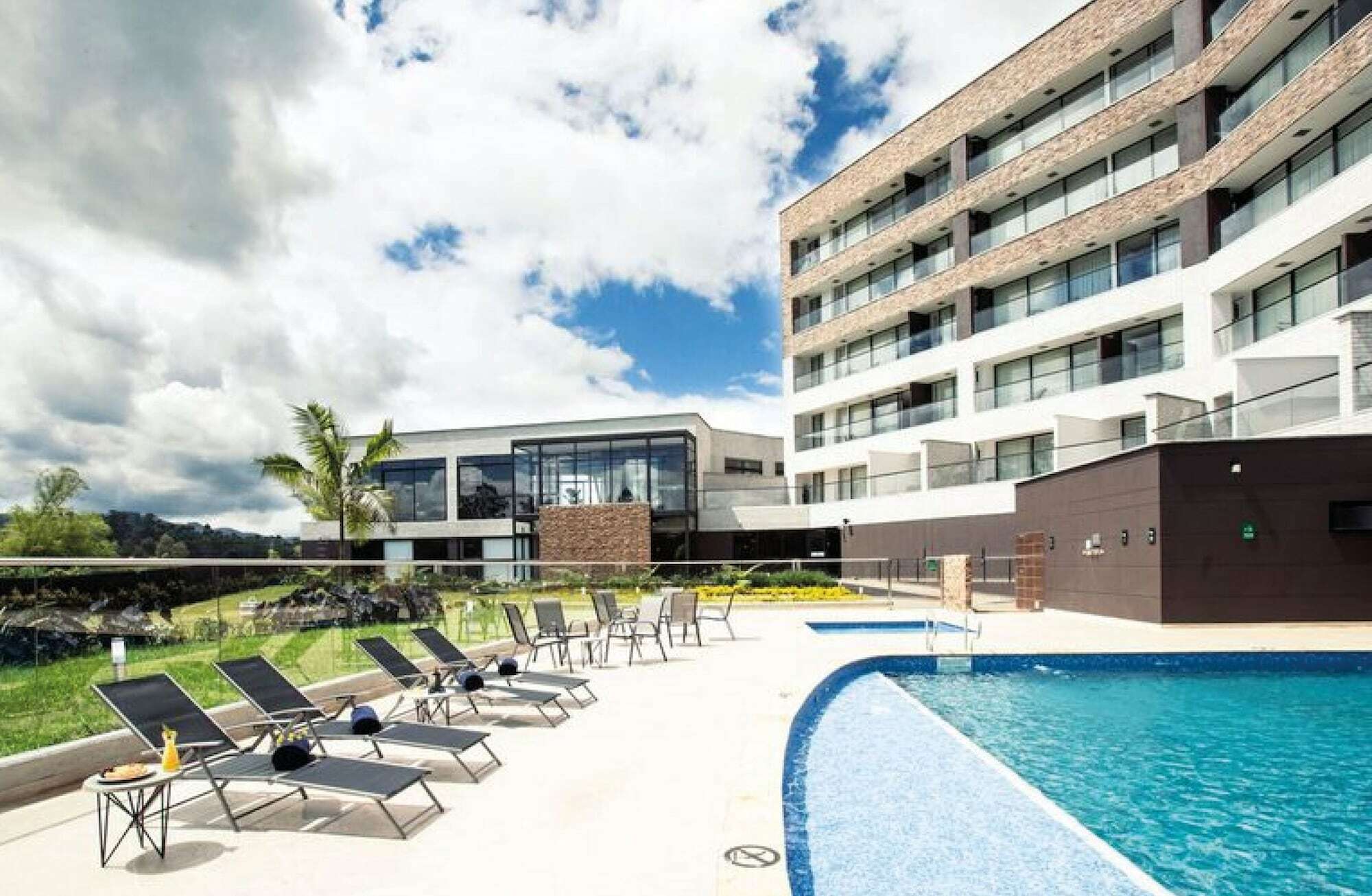 Hotel Lagoon Rionegro Eksteriør bilde